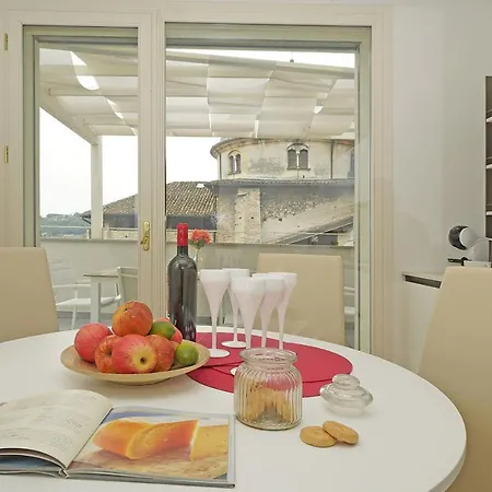 Finestra Vista - Gardagate Apartment Salo